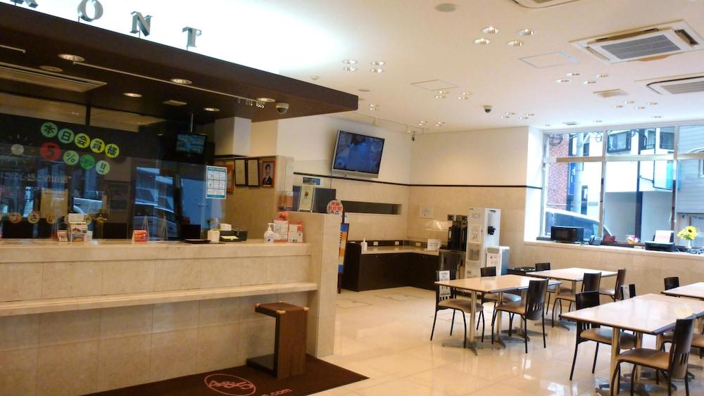 Toyoko Inn Fukuoka Tenjin Exterior photo