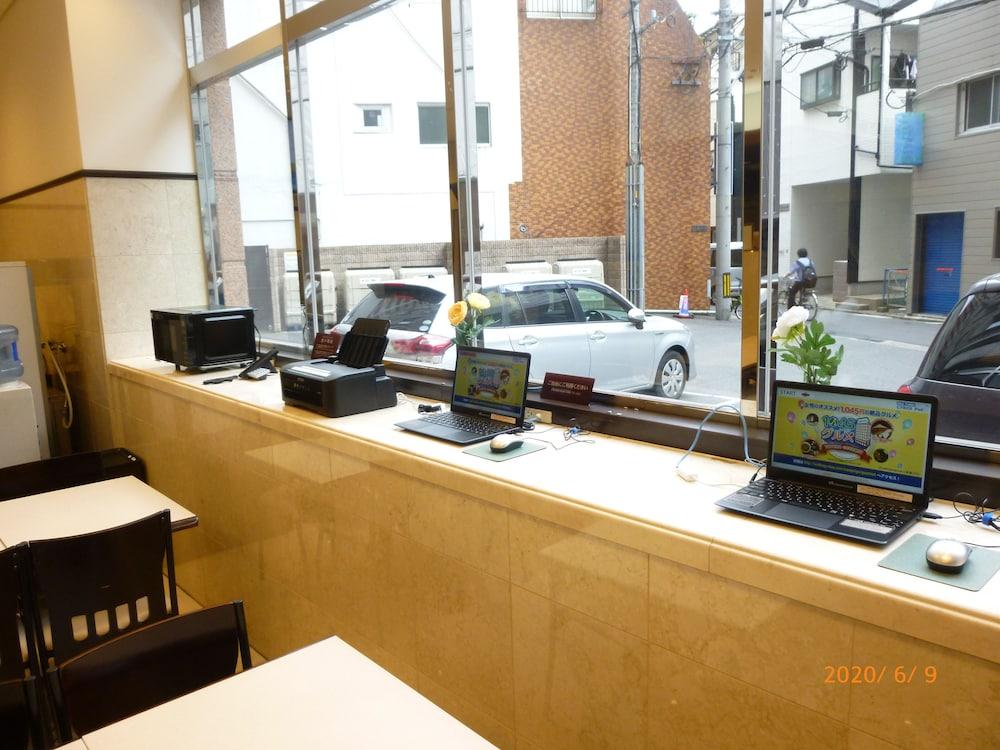 Toyoko Inn Fukuoka Tenjin Exterior photo